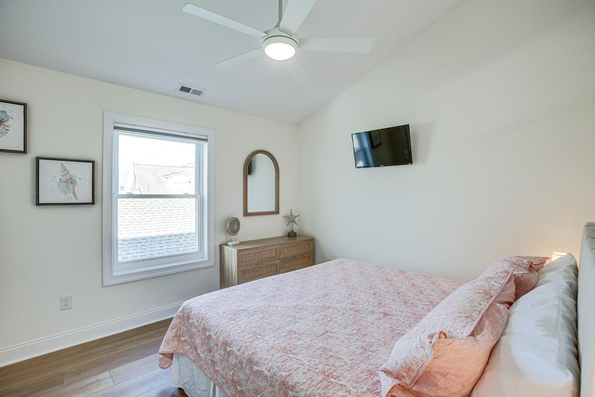 Spacious Wildwood Condo Walk To Beach! Kültér fotó